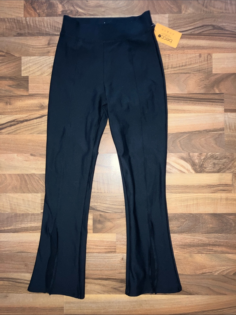 Becco Black slit front ankle flare leggings women’s Sz S NWT